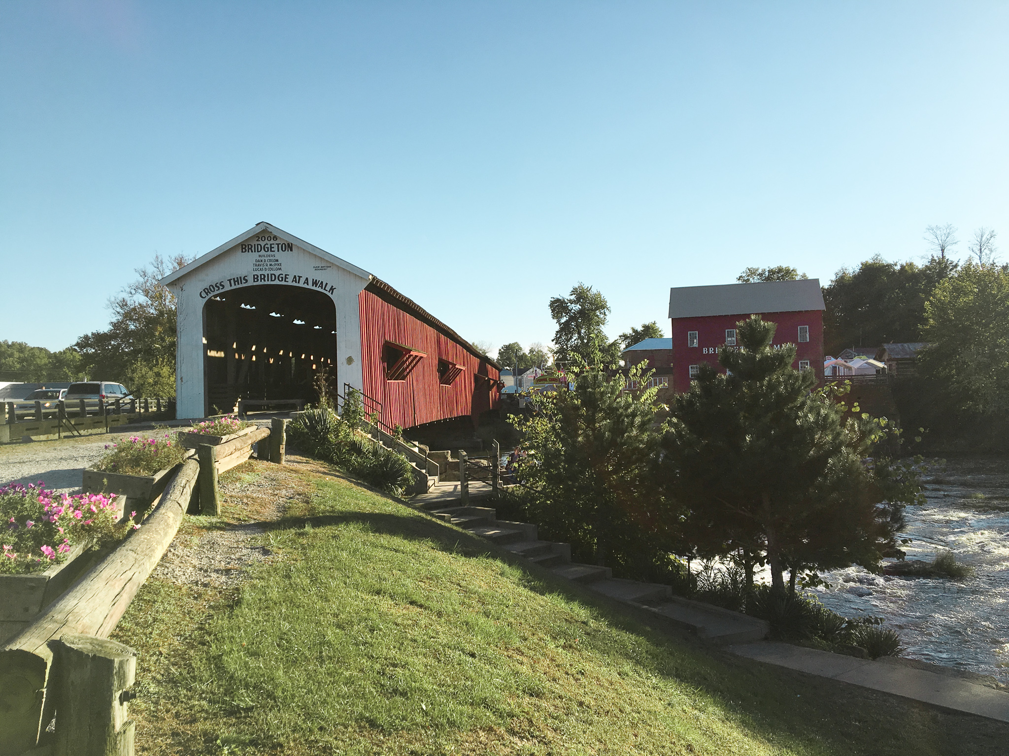 A GUIDE TO THE PARKE COUNTY COVERED BRIDGE FESTIVAL