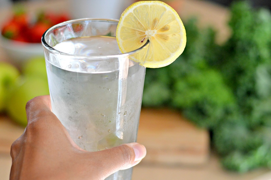 quick-and-easy-post-travel-detox-hydrate