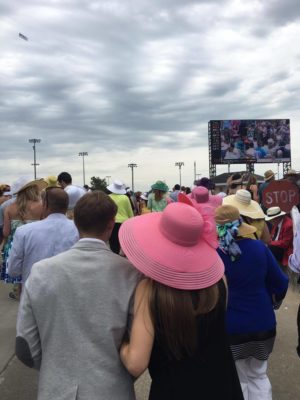 entering-the-kentucky-derby-at-churchill-downs
