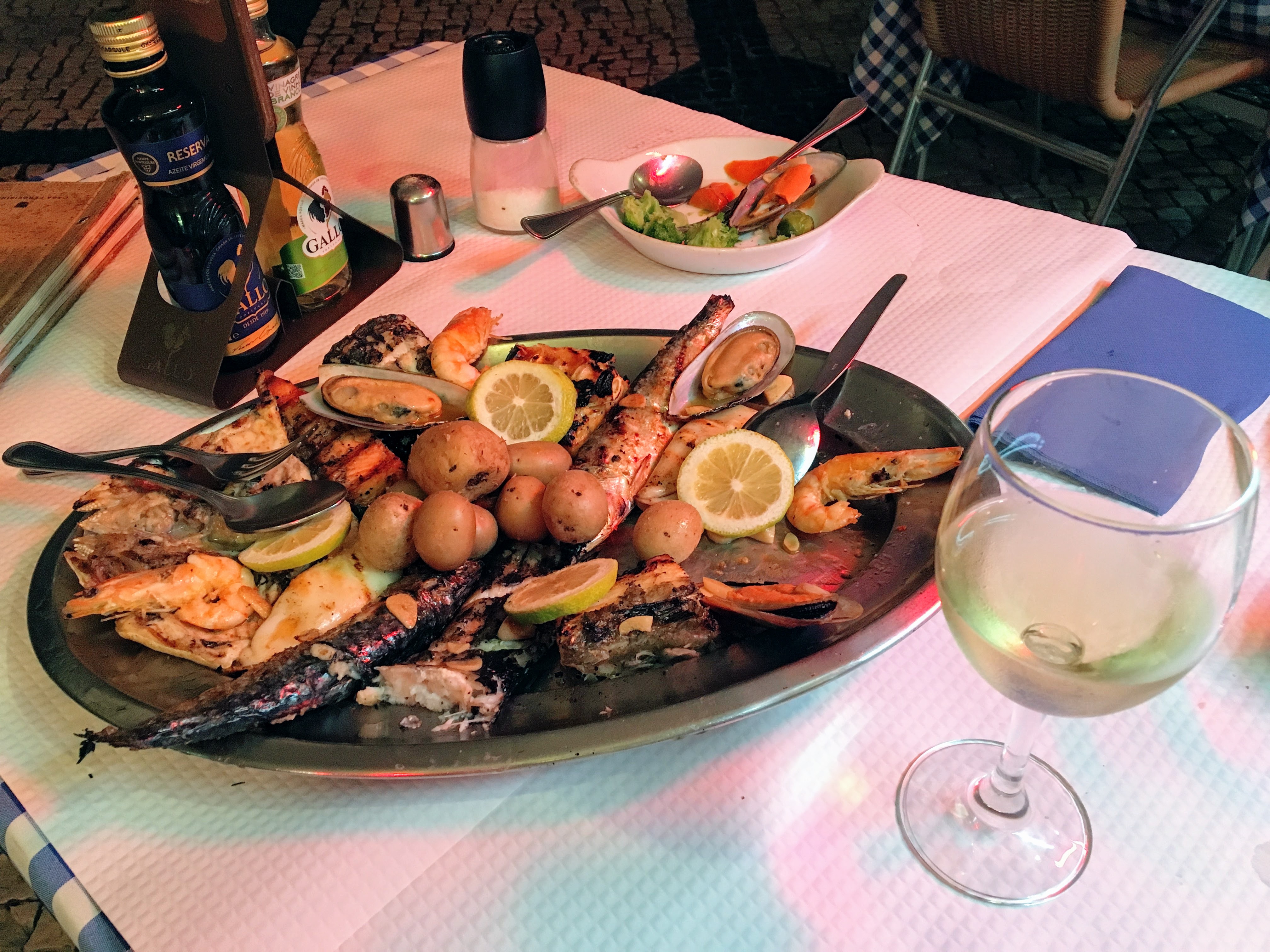 Seafood mixta in Cascais, Portugal