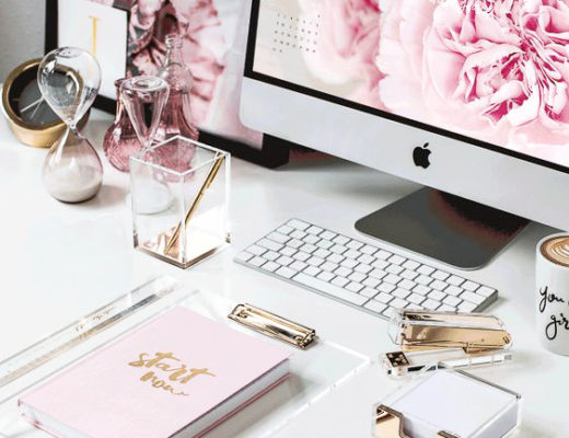 Pretty Desk How to be a Successful Blogger